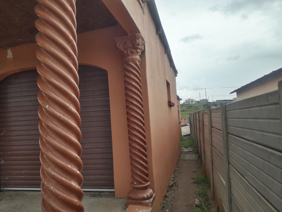 3 Bedroom Property for Sale in Kwa Nobuhle Eastern Cape